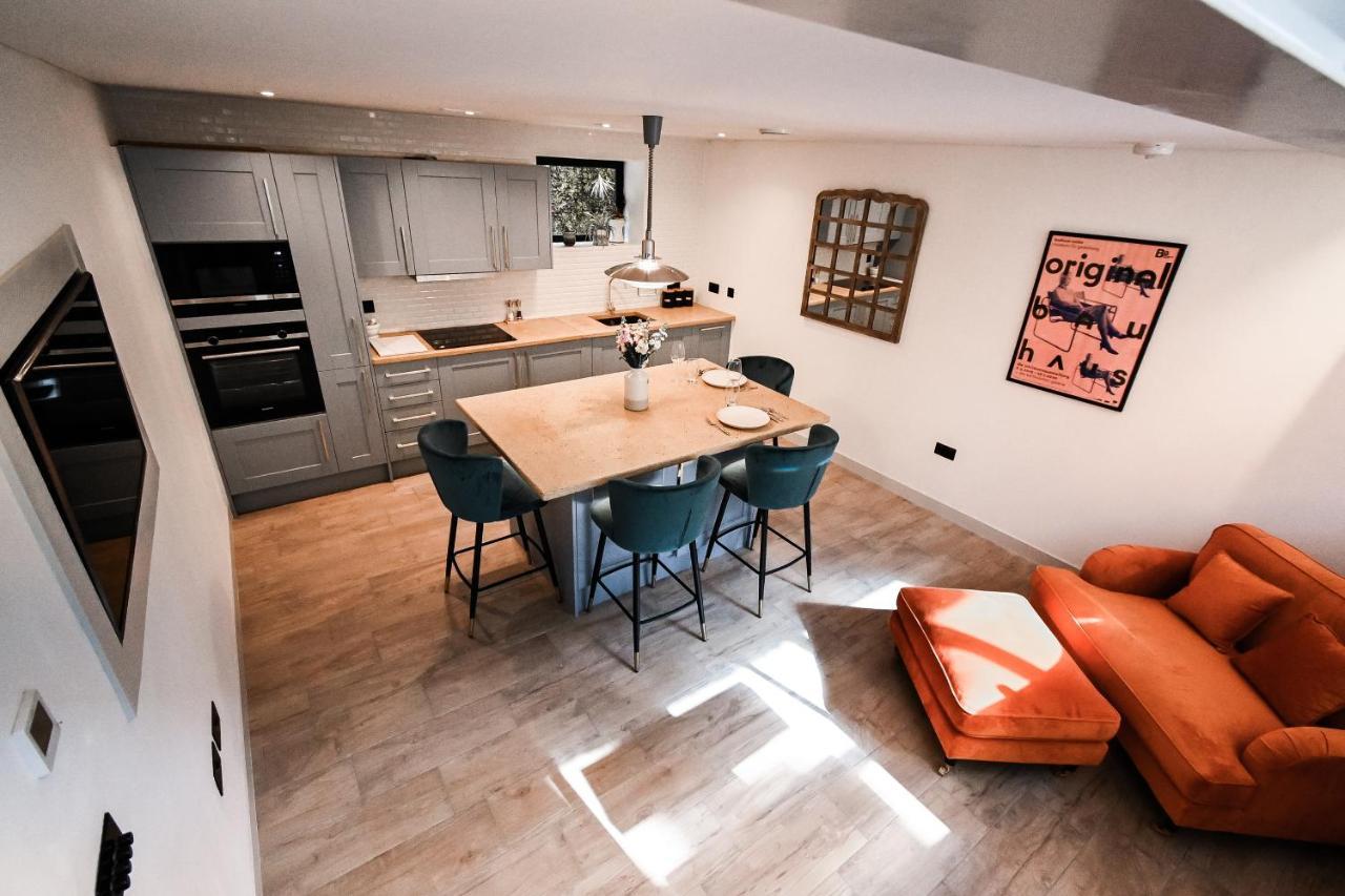 Apartment Emery Street *